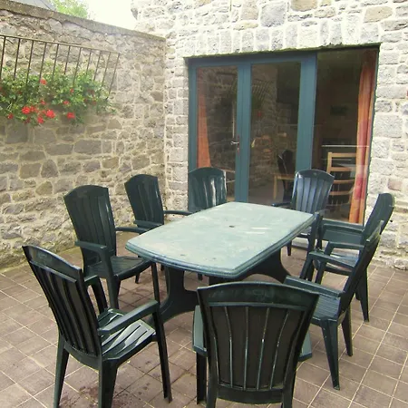 Holiday home Lovely In With Garden *