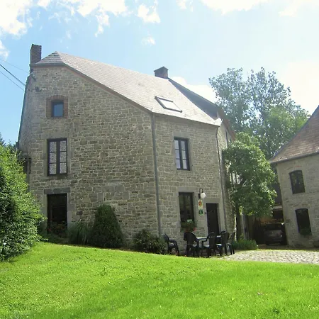 Holiday home Lovely In With Garden