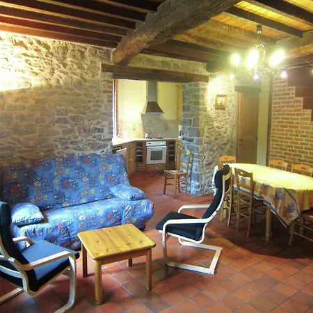 Holiday home Lovely In With Garden